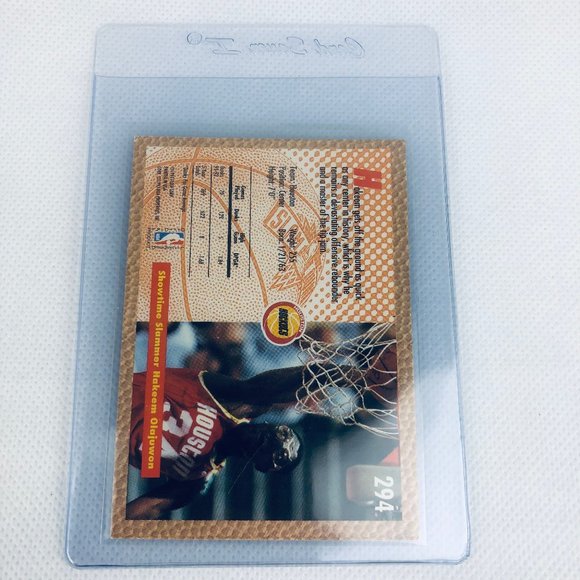 Basketball Cards Hakeem Olajuwon 3 Card Lot - Basketball Hall of Famer - Picture 9 of 9